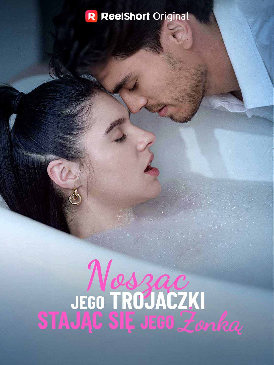 Nosząc jego trojaczki, stając się jego żonką posteri